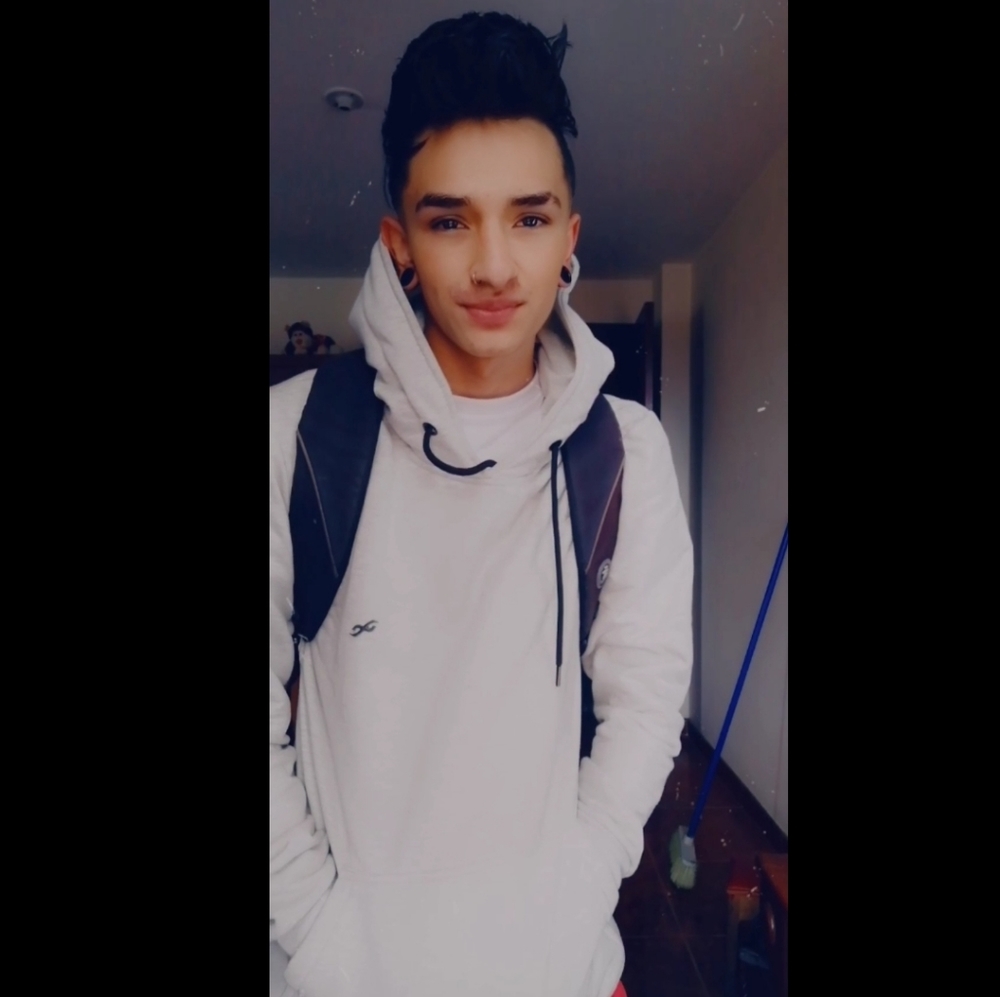 Meet your Posher, Harold sneyder